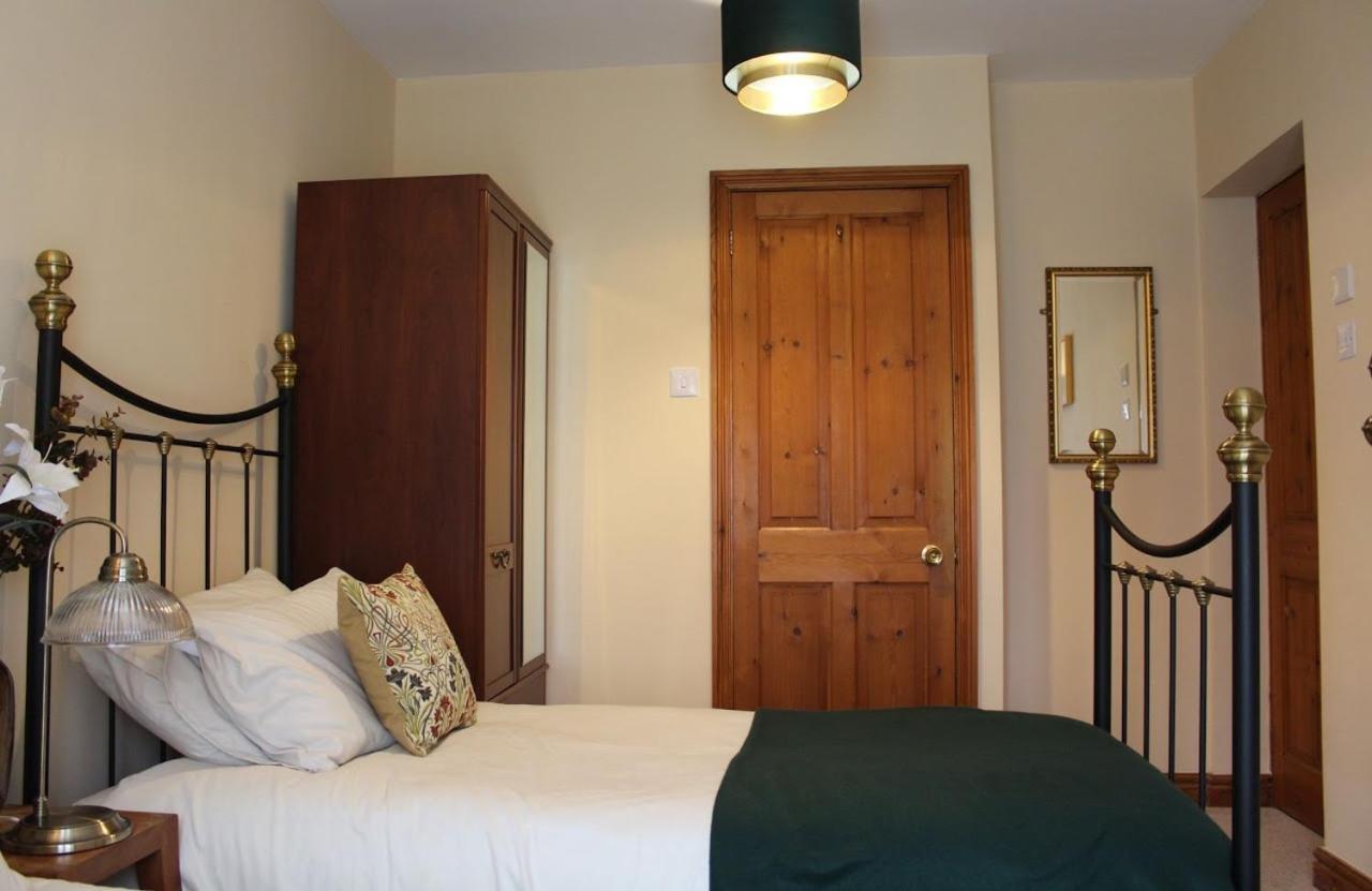 Holly Lodge Country Guest House Blidworth エクステリア 写真