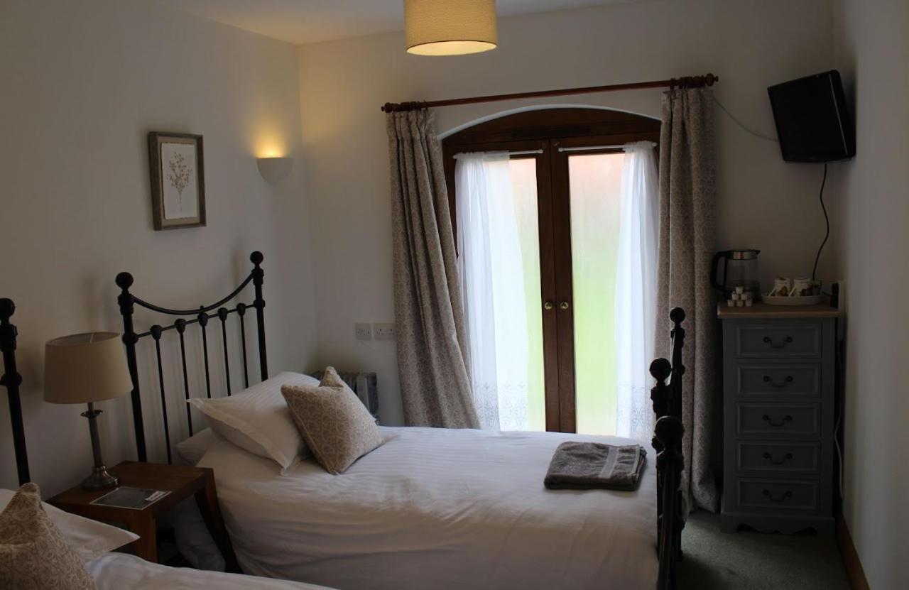 Holly Lodge Country Guest House Blidworth エクステリア 写真