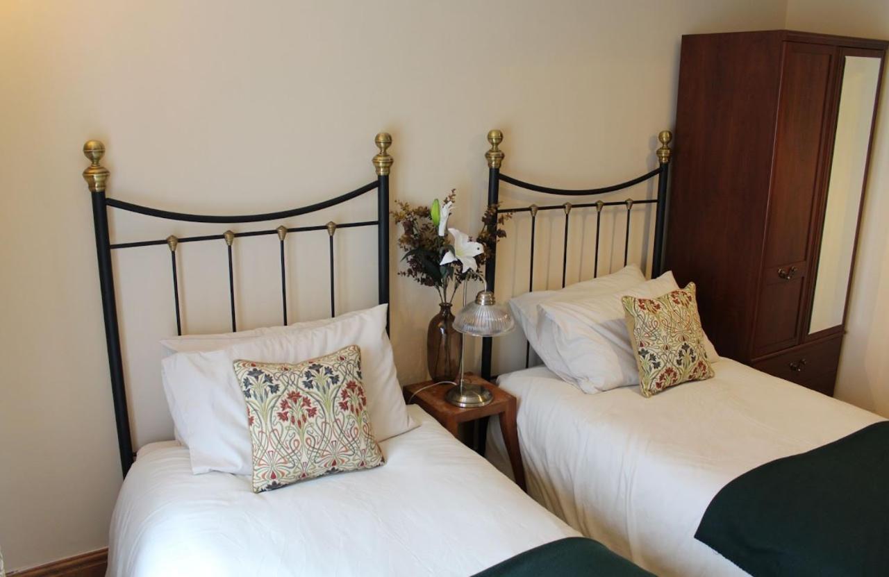 Holly Lodge Country Guest House Blidworth エクステリア 写真