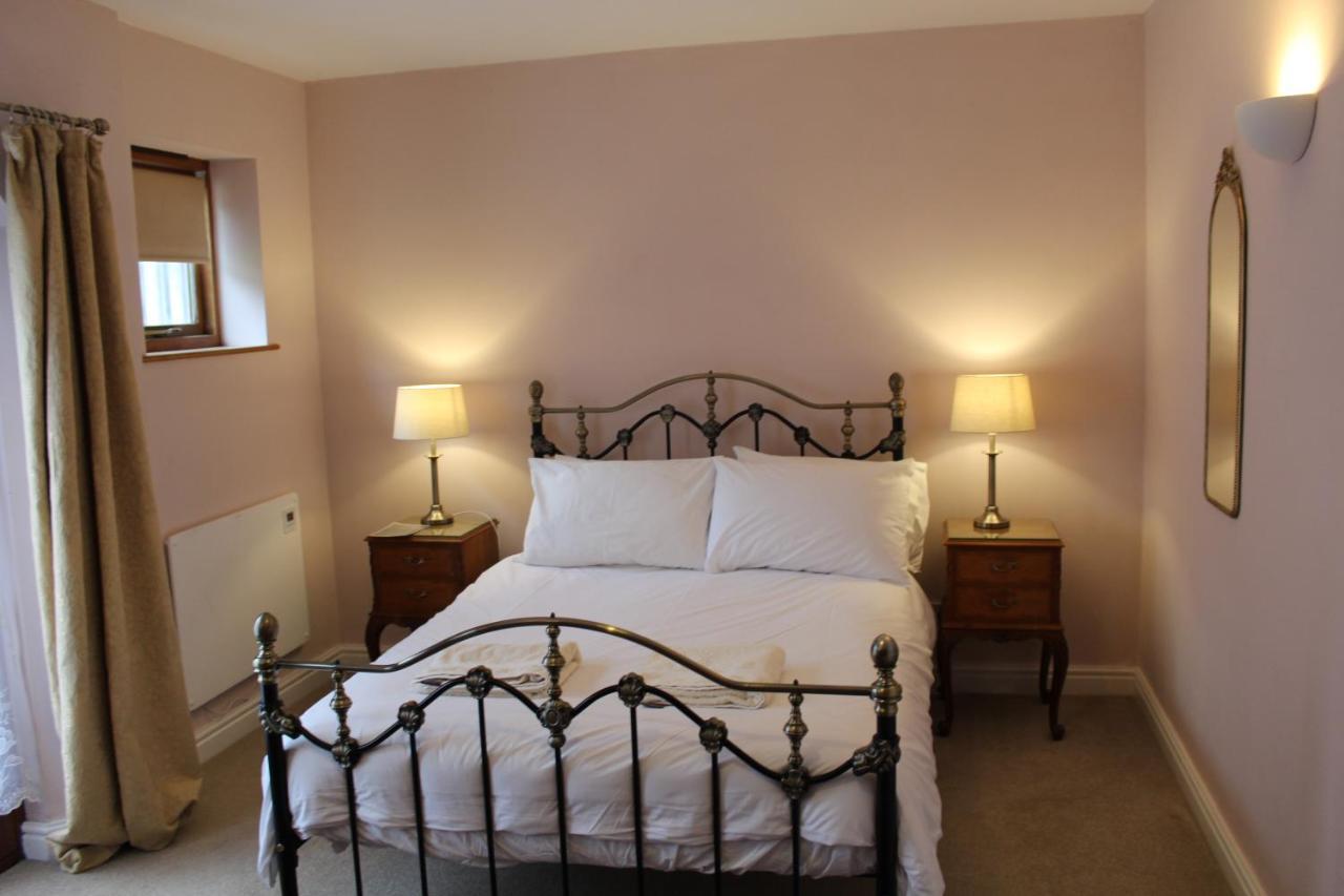 Holly Lodge Country Guest House Blidworth エクステリア 写真